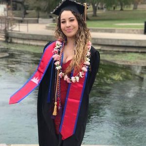 Meet your Posher, Chloe